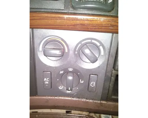 VOLVO VNL TEMPERATURE CONTROL