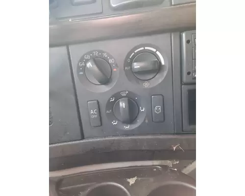 VOLVO VNL TEMPERATURE CONTROL