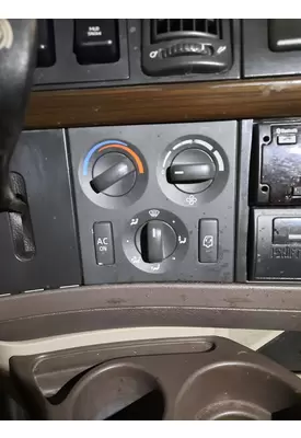 VOLVO VNL TEMPERATURE CONTROL