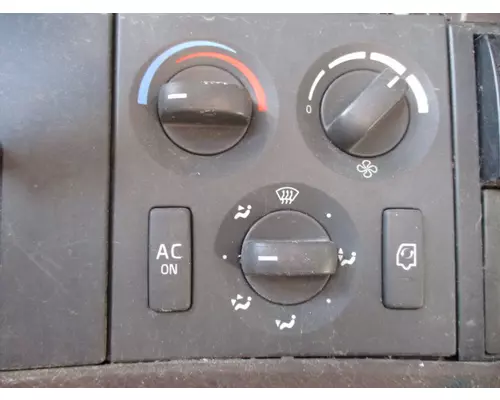 VOLVO VNL TEMPERATURE CONTROL