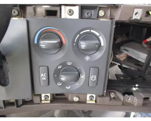 VOLVO VNL TEMPERATURE CONTROL