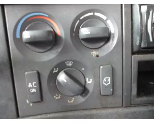 VOLVO VNL TEMPERATURE CONTROL