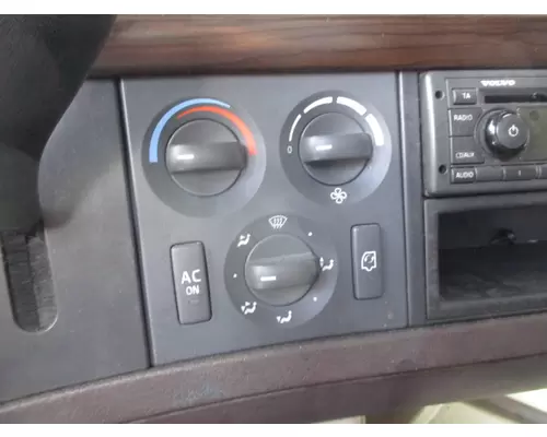 VOLVO VNL TEMPERATURE CONTROL