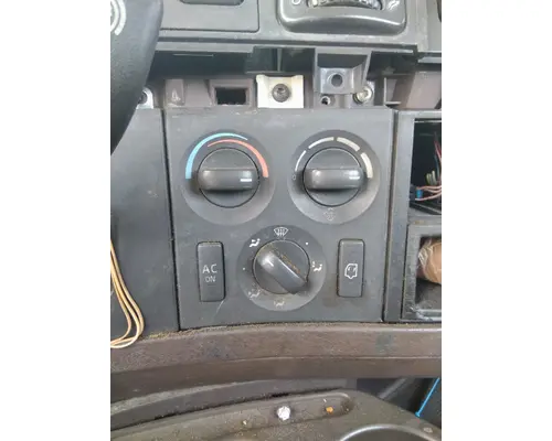 VOLVO VNL TEMPERATURE CONTROL