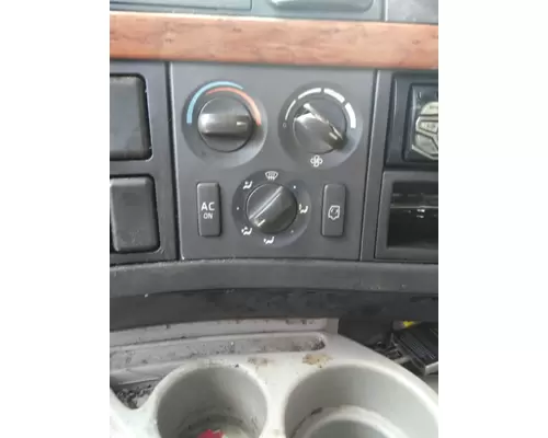 VOLVO VNL TEMPERATURE CONTROL