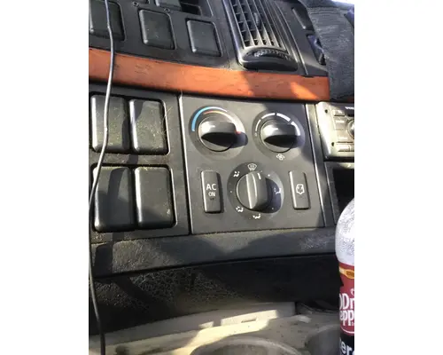 VOLVO VNL TEMPERATURE CONTROL