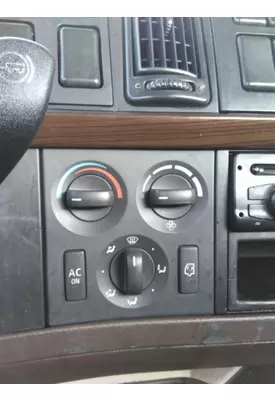 VOLVO VNL TEMPERATURE CONTROL