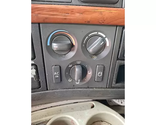 VOLVO VNL TEMPERATURE CONTROL