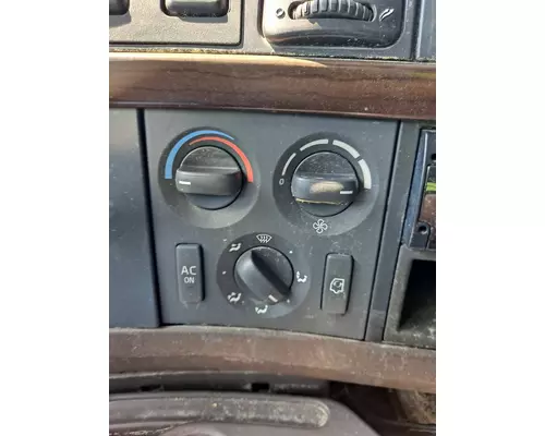 VOLVO VNL TEMPERATURE CONTROL