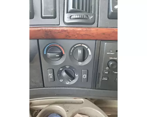 VOLVO VNL TEMPERATURE CONTROL