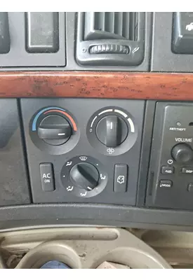 VOLVO VNL TEMPERATURE CONTROL