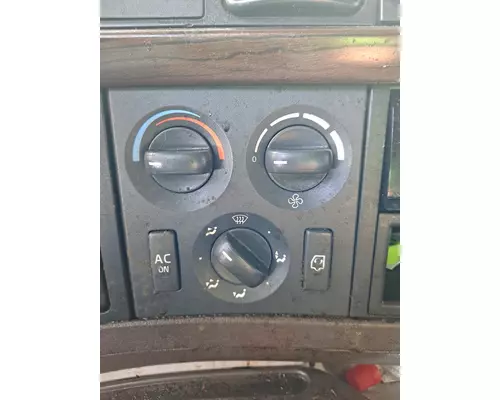 VOLVO VNL TEMPERATURE CONTROL