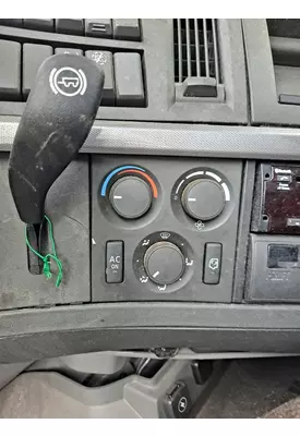 VOLVO VNL TEMPERATURE CONTROL