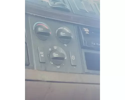 VOLVO VNL TEMPERATURE CONTROL