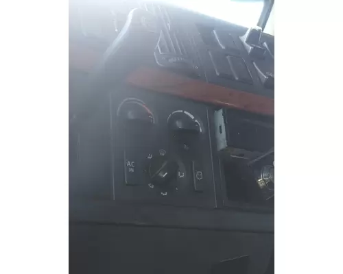 VOLVO VNL TEMPERATURE CONTROL