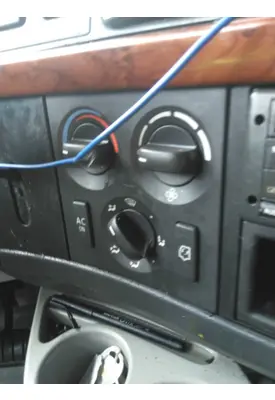 VOLVO VNL TEMPERATURE CONTROL