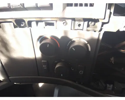 VOLVO VNL TEMPERATURE CONTROL