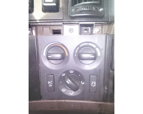 VOLVO VNL TEMPERATURE CONTROL