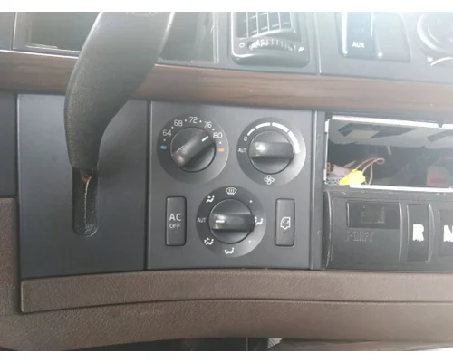 VOLVO VNL TEMPERATURE CONTROL