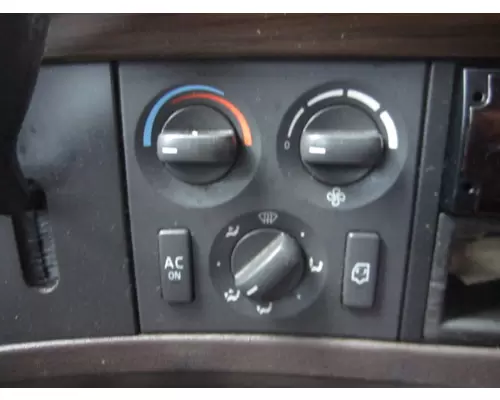 VOLVO VNL TEMPERATURE CONTROL