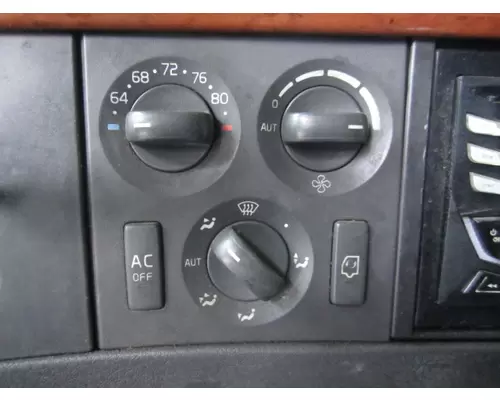 VOLVO VNL TEMPERATURE CONTROL