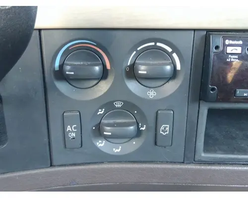 VOLVO VNL TEMPERATURE CONTROL