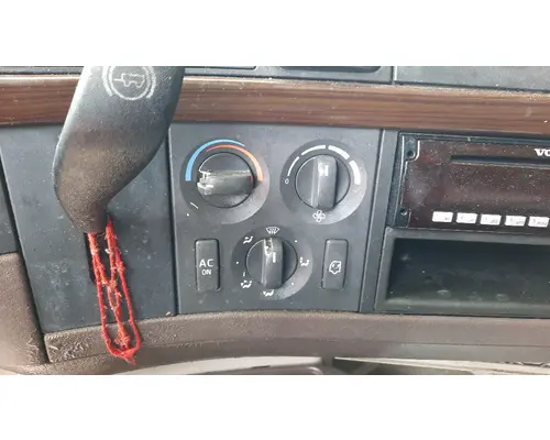 VOLVO VNL TEMPERATURE CONTROL