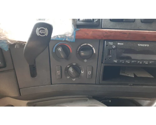 VOLVO VNL TEMPERATURE CONTROL