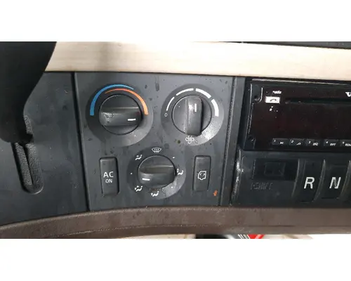 VOLVO VNL TEMPERATURE CONTROL
