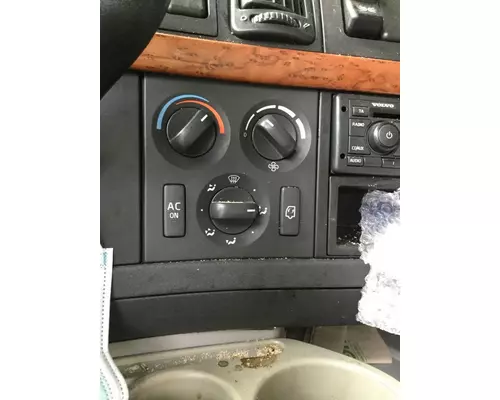 VOLVO VNL TEMPERATURE CONTROL