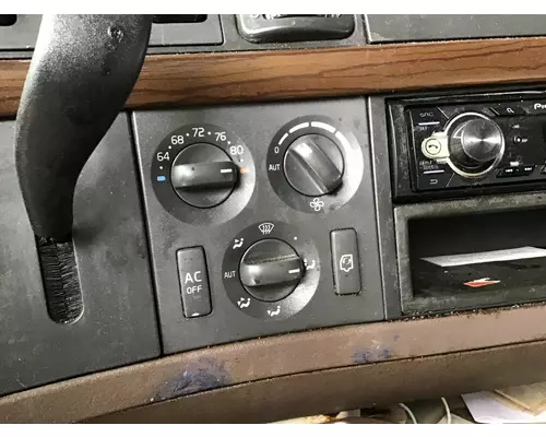 VOLVO VNL TEMPERATURE CONTROL