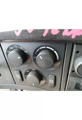 VOLVO VNL TEMPERATURE CONTROL