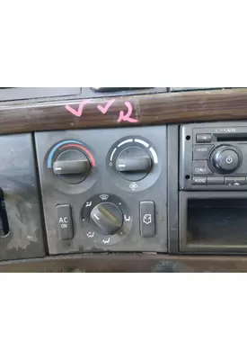 VOLVO VNL TEMPERATURE CONTROL