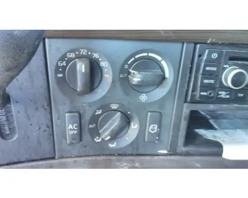 VOLVO VNL TEMPERATURE CONTROL