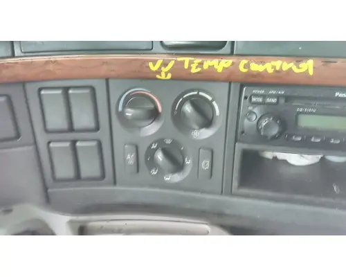 VOLVO VNL TEMPERATURE CONTROL