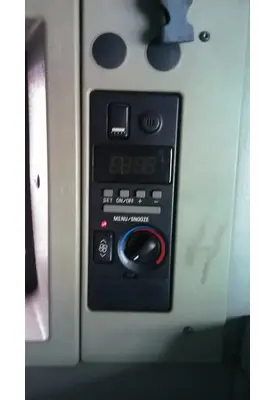 VOLVO VNL TEMPERATURE CONTROL