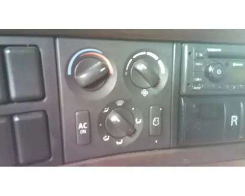 VOLVO VNL TEMPERATURE CONTROL