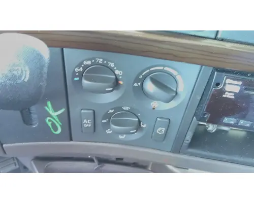 VOLVO VNL TEMPERATURE CONTROL