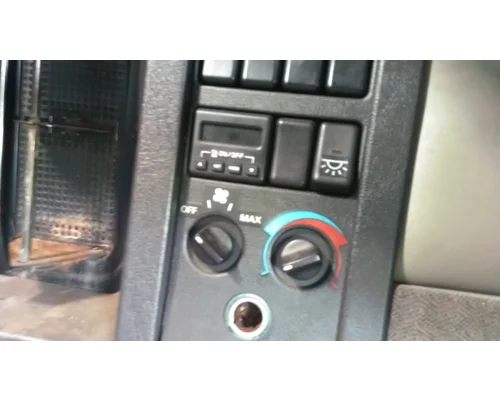 VOLVO VNL TEMPERATURE CONTROL
