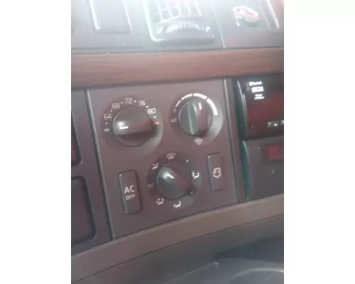 VOLVO VNL TEMPERATURE CONTROL