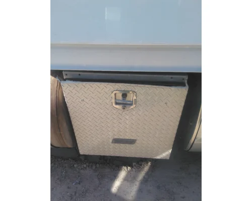 VOLVO VNL TOOL BOX