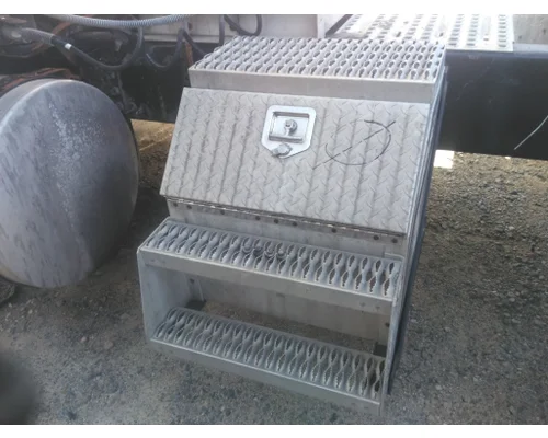VOLVO VNL TOOL BOX