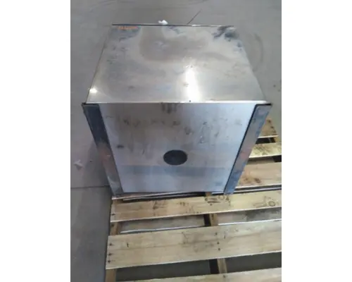 VOLVO VNL TOOL BOX