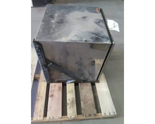 VOLVO VNL TOOL BOX