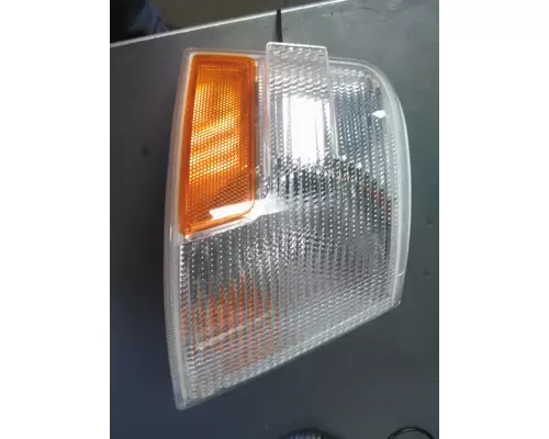 VOLVO VNL TURN SIGNAL LIGHT