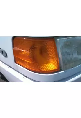 VOLVO VNL TURN SIGNAL LIGHT