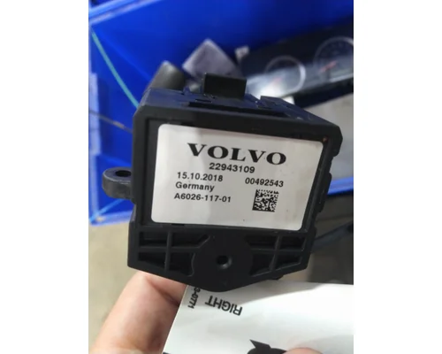 VOLVO VNL TURN SIGNAL SWITCH