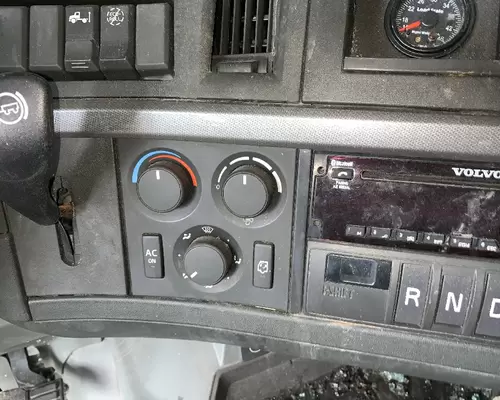 VOLVO VNL Temperature Control