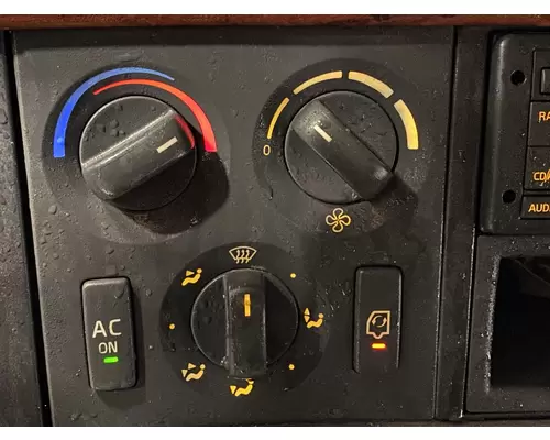 VOLVO VNL Temperature Control