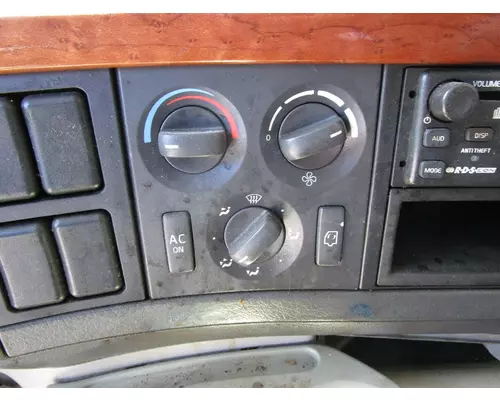 VOLVO VNL Temperature Control